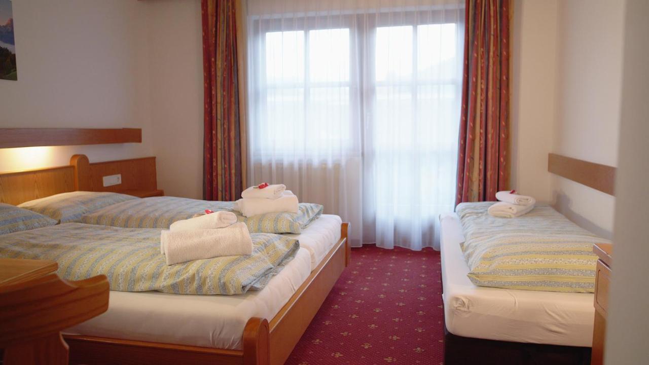 Pension Traube Uderns Buitenkant foto